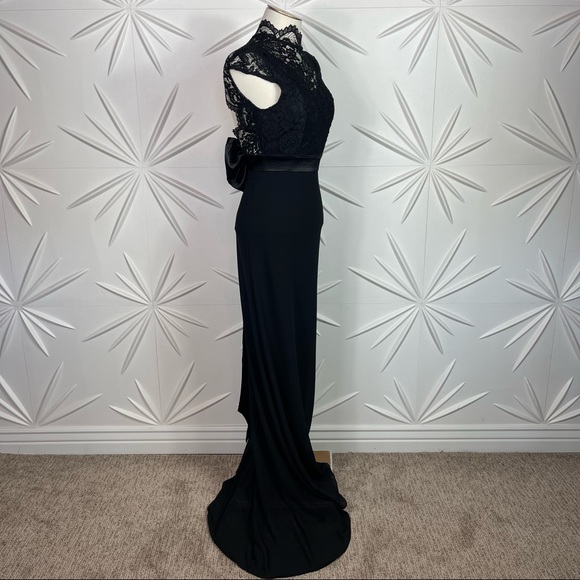 High Neck Lace Gown by TFNC London Size: XXS - XS - Picture 10 of 17